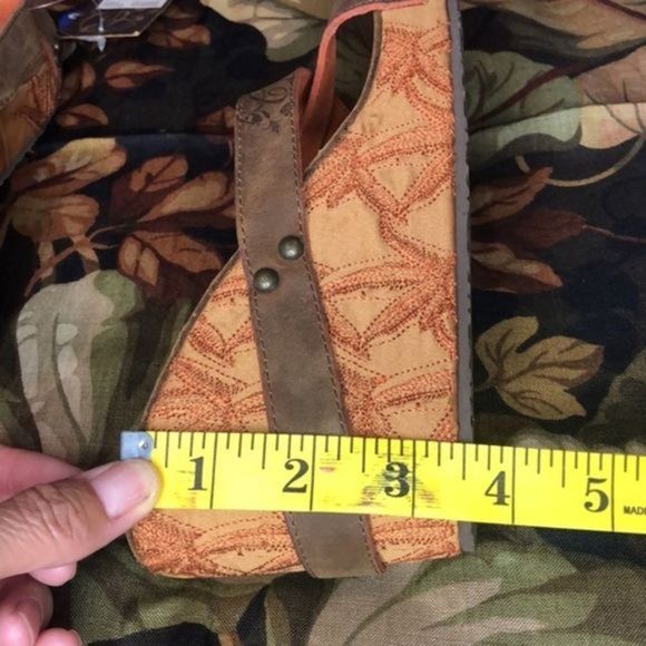 Cobian USA Chocolate Erykah Wedges (8) NWT - Picture 10 of 14